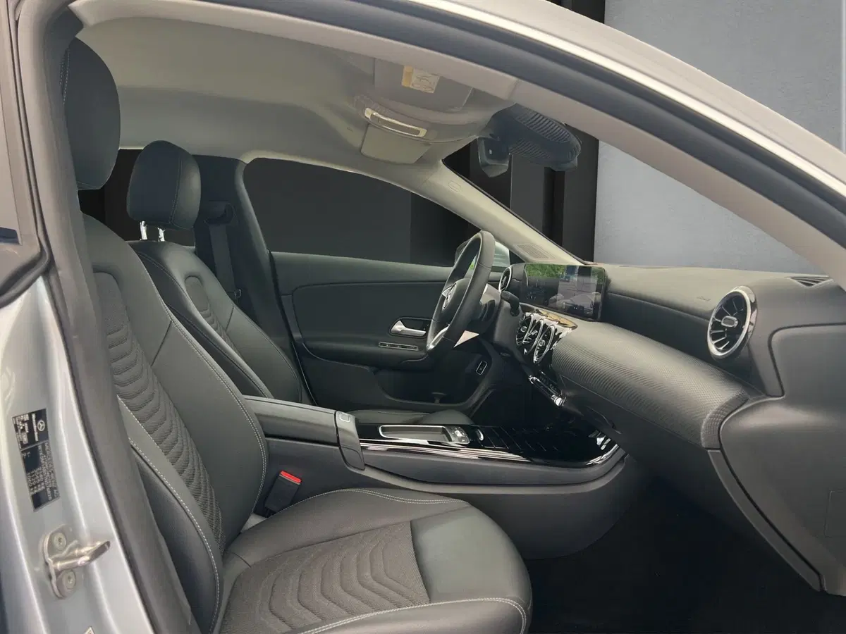 Mercedes-Benz CLA Shooting Brake usata a Cosenza (18)