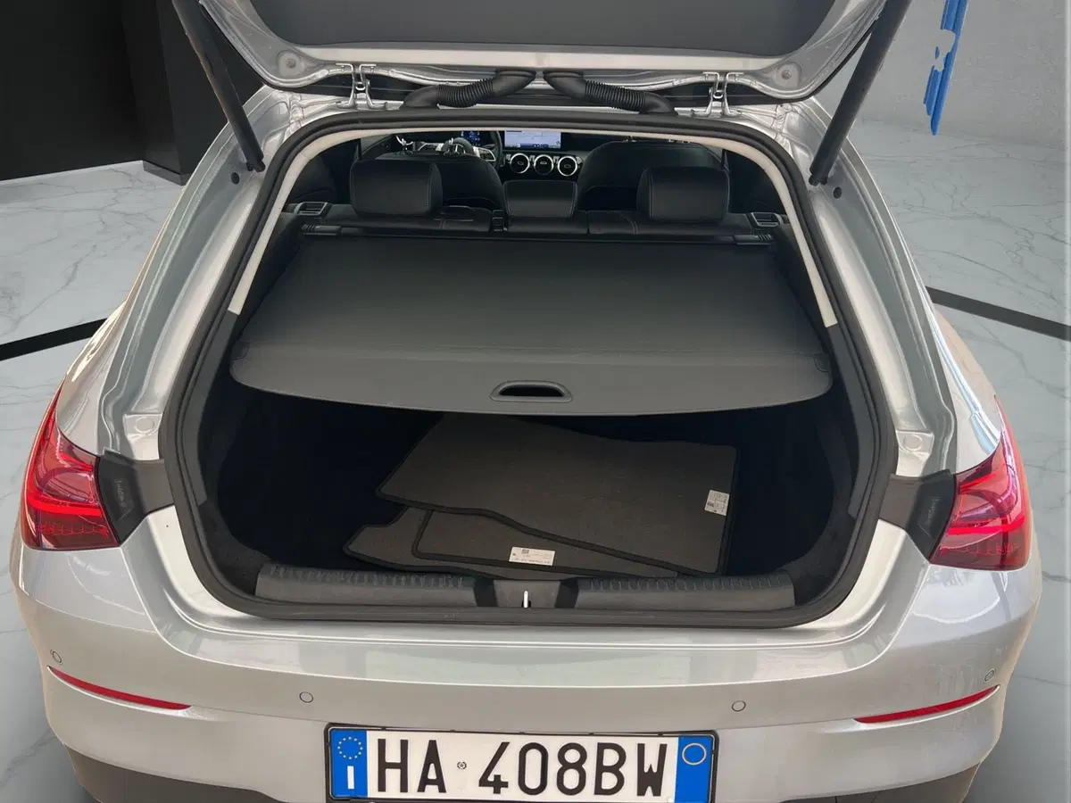 Mercedes-Benz CLA Shooting Brake usata a Cosenza (20)