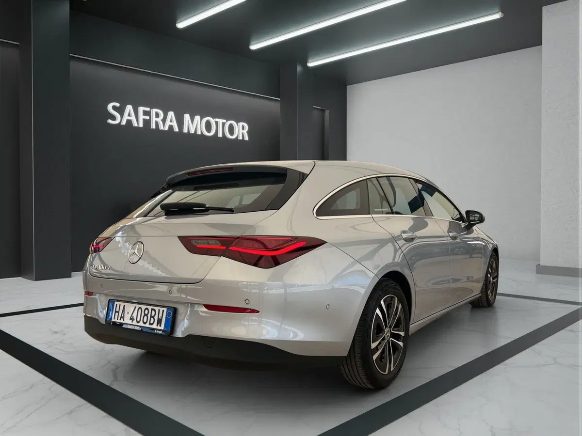 Mercedes-Benz CLA Shooting Brake usata a Cosenza (6)