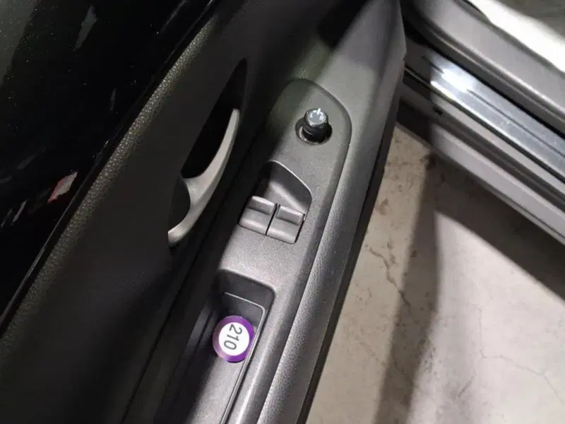 Toyota Aygo X usata a Genova (12)