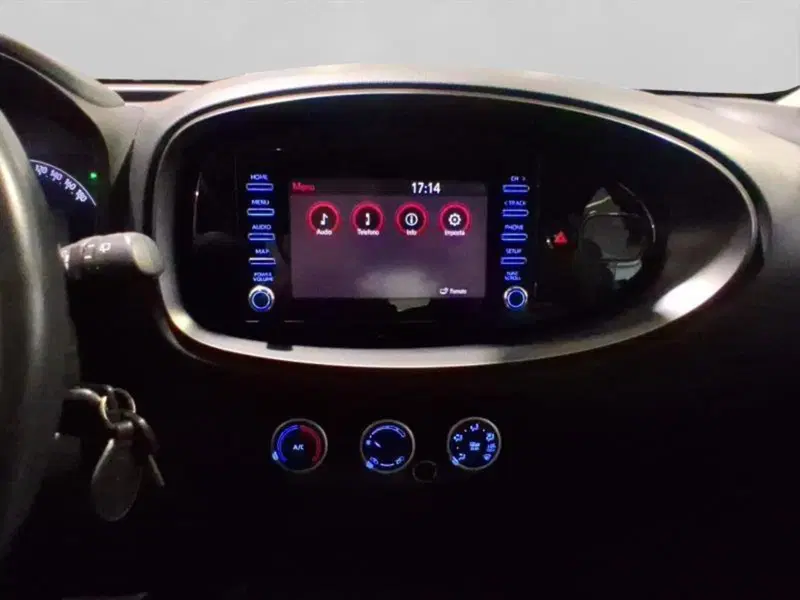 Toyota Aygo X usata a Genova (15)