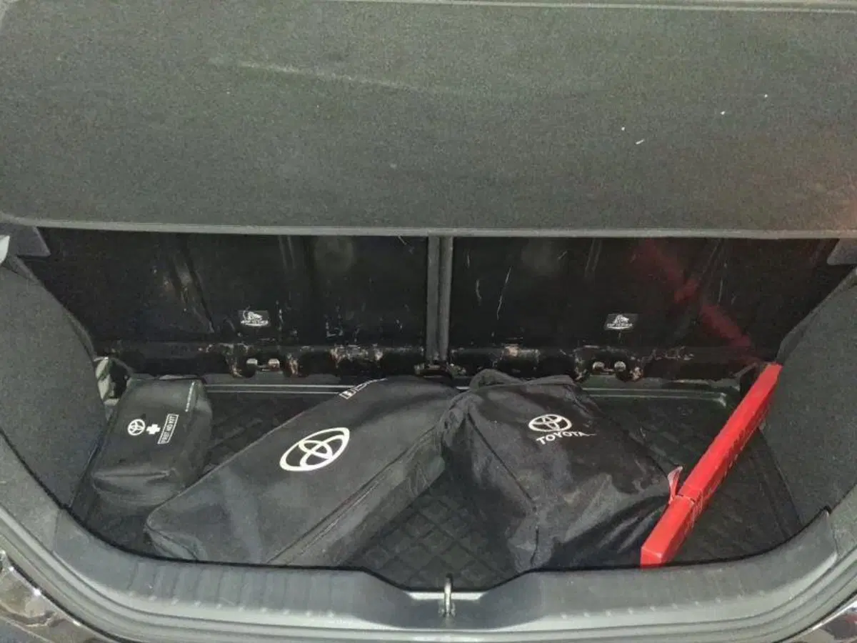 Toyota Aygo X usata a Genova (17)