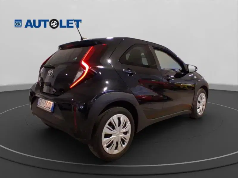 Toyota Aygo X usata a Genova (7)