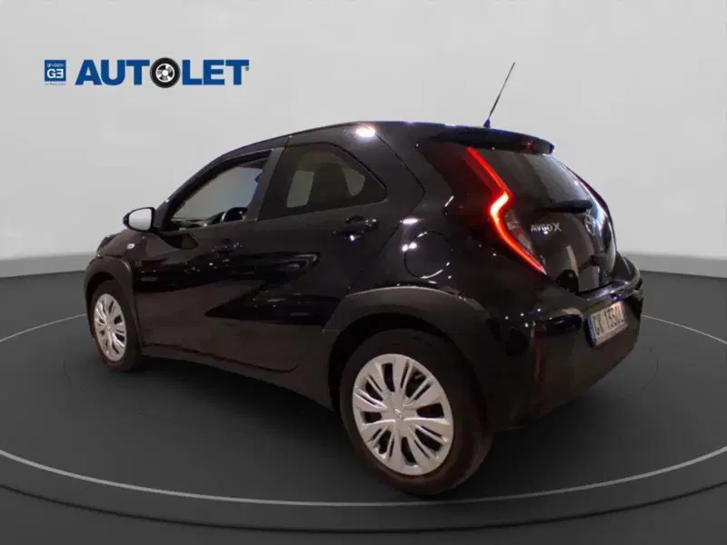 Toyota Aygo X usata a Genova (8)