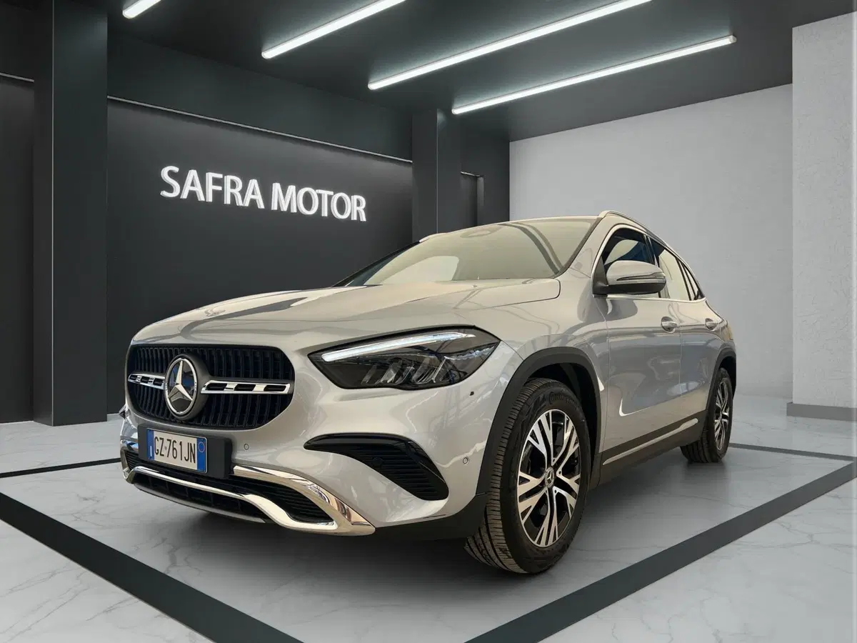 Mercedes-Benz GLA SUV usata a Cosenza