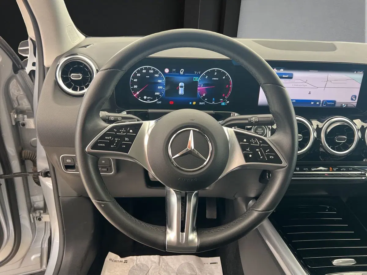 Mercedes-Benz GLA SUV usata a Cosenza (10)