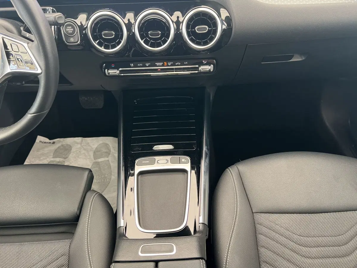 Mercedes-Benz GLA SUV usata a Cosenza (15)