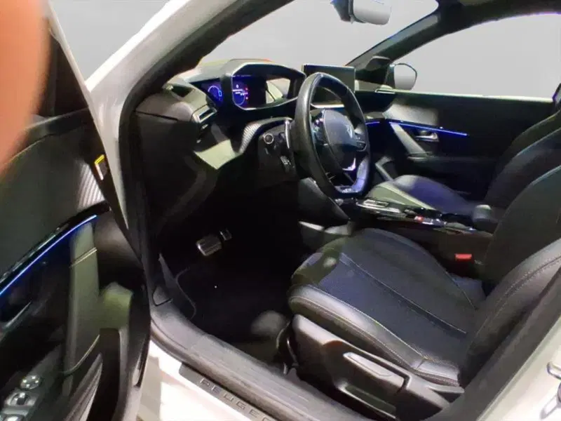 Peugeot 208 usata a Genova (9)