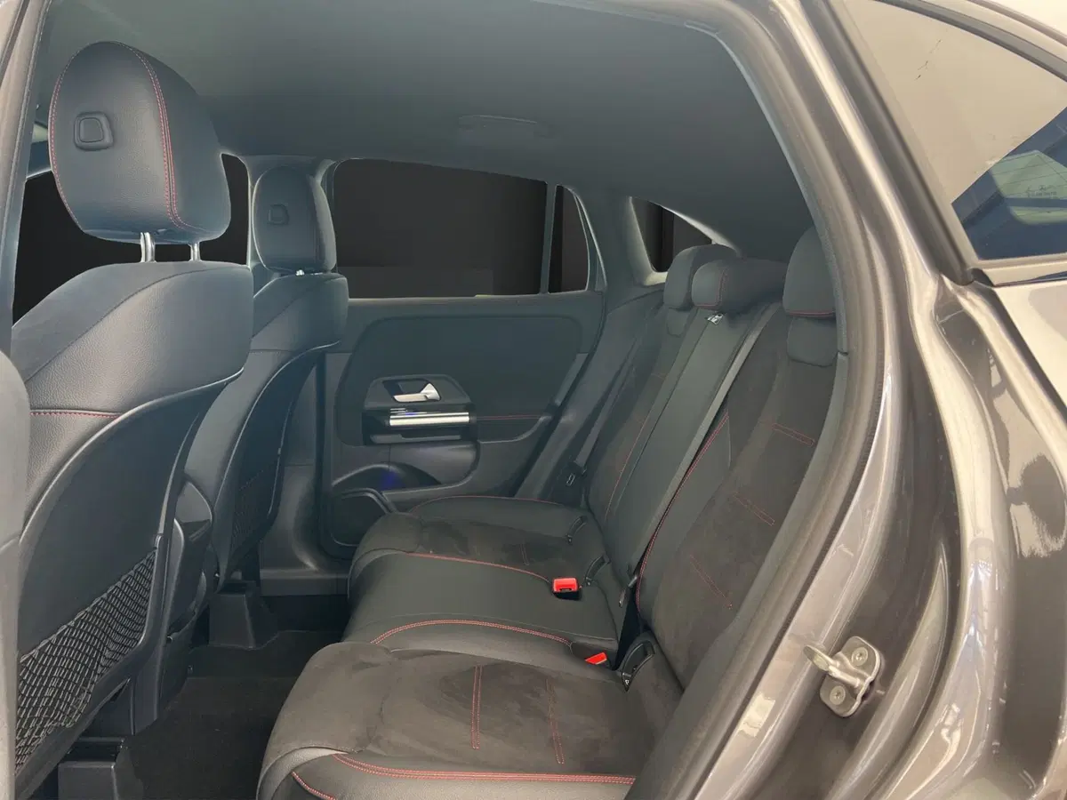 Mercedes-Benz GLA SUV usata a Cosenza (13)