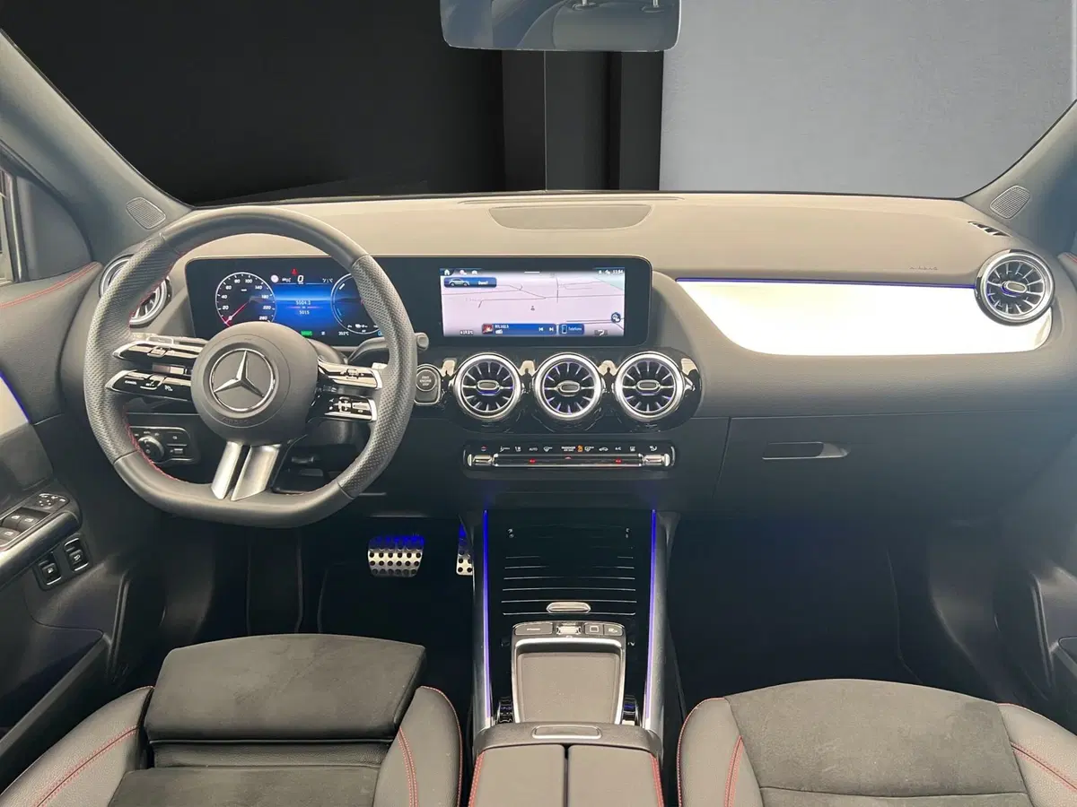 Mercedes-Benz GLA SUV usata a Cosenza (14)