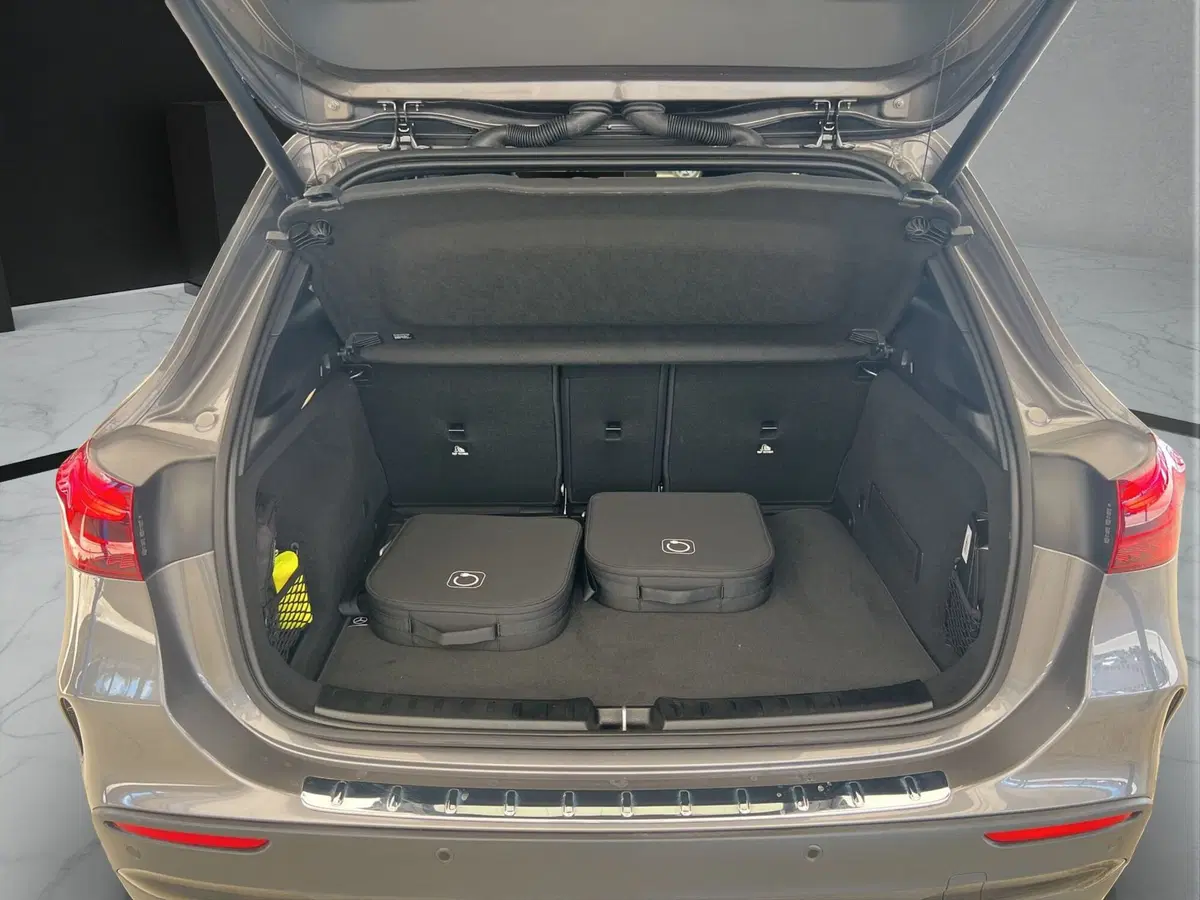 Mercedes-Benz GLA SUV usata a Cosenza (20)