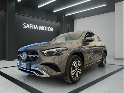 Mercedes-Benz GLA SUV 200 d Progressive Advanced Plus 4matic auto del 2023 usata a Rende