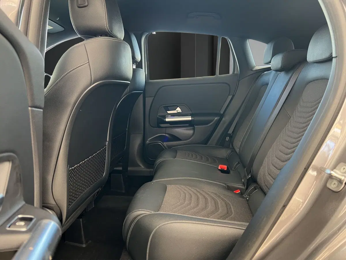 Mercedes-Benz GLA SUV usata a Cosenza (13)