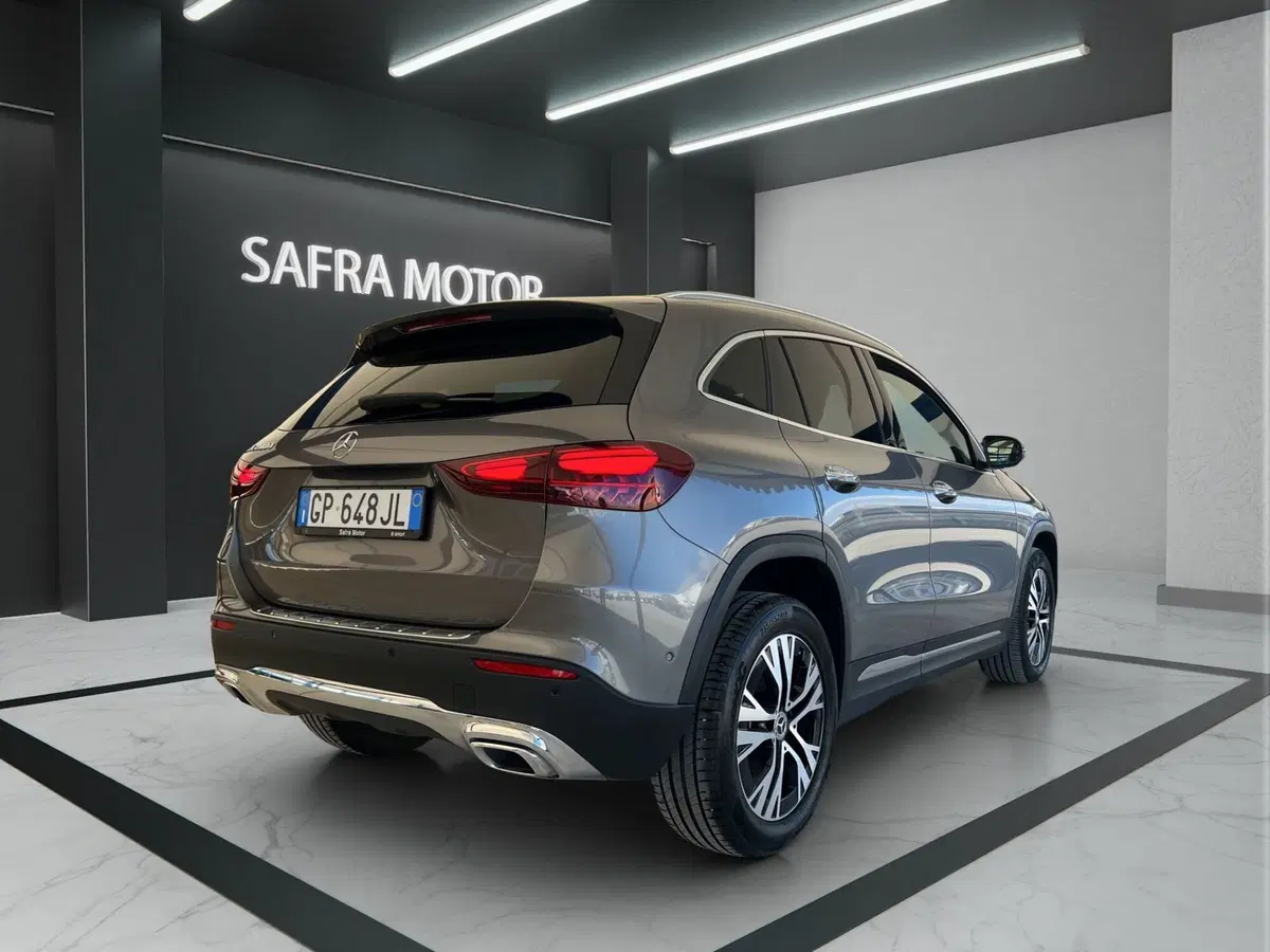 Mercedes-Benz GLA SUV usata a Cosenza (6)