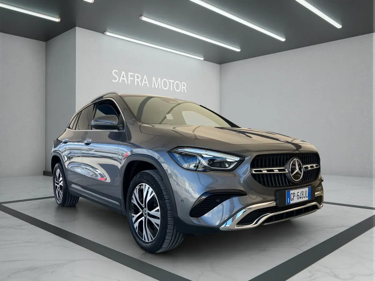 Mercedes-Benz GLA SUV usata a Cosenza (8)