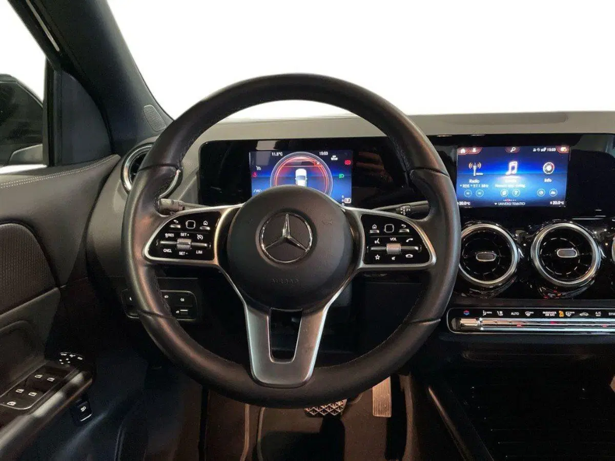 Mercedes-Benz GLA SUV usata a Ancona (11)