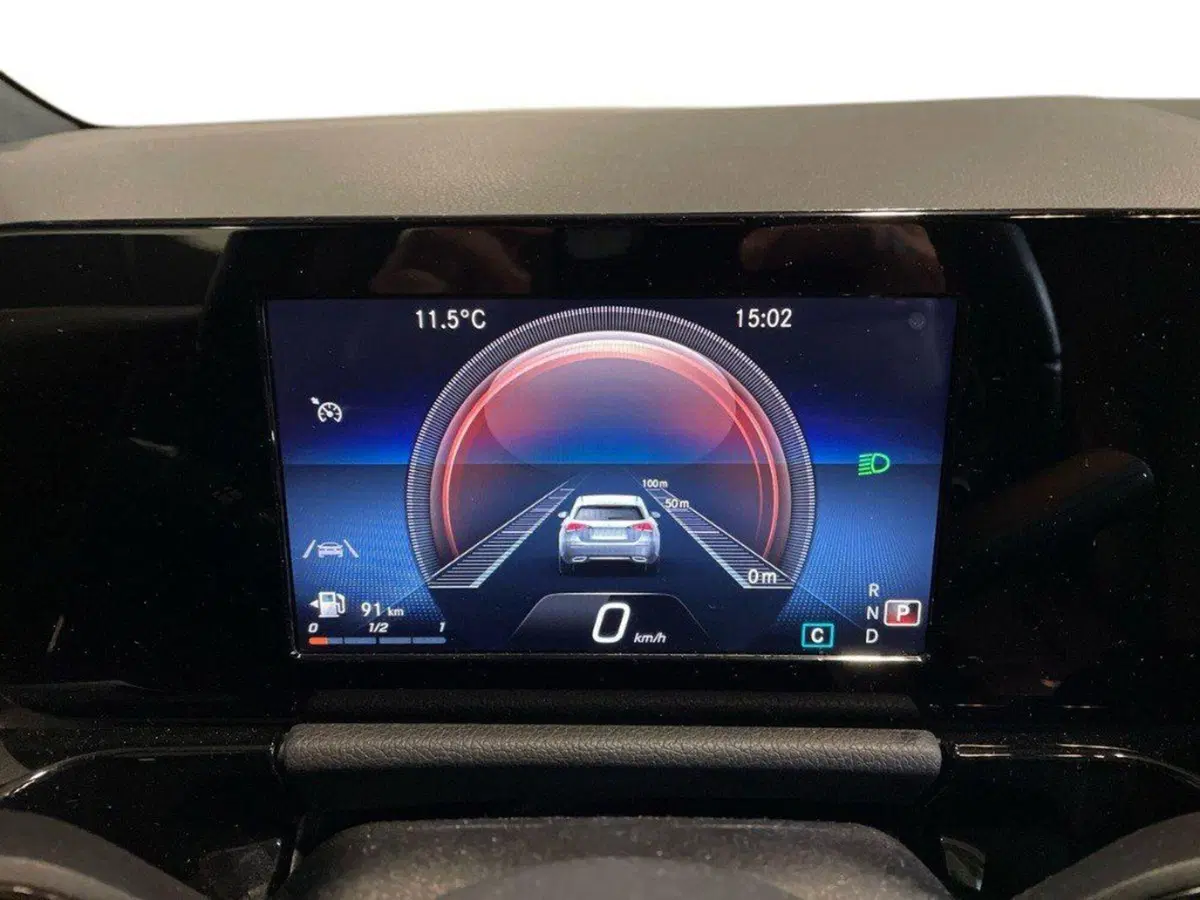 Mercedes-Benz GLA SUV usata a Ancona (9)