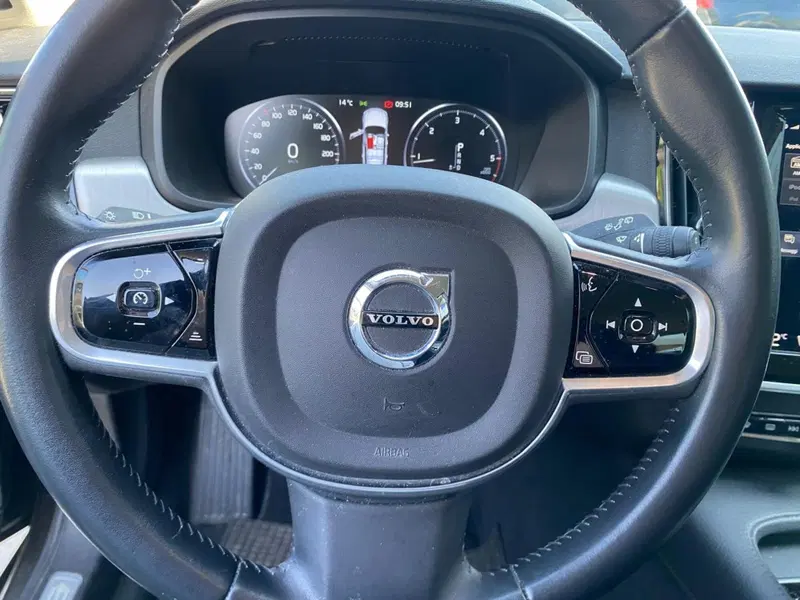 Volvo V90 usata a Como (11)