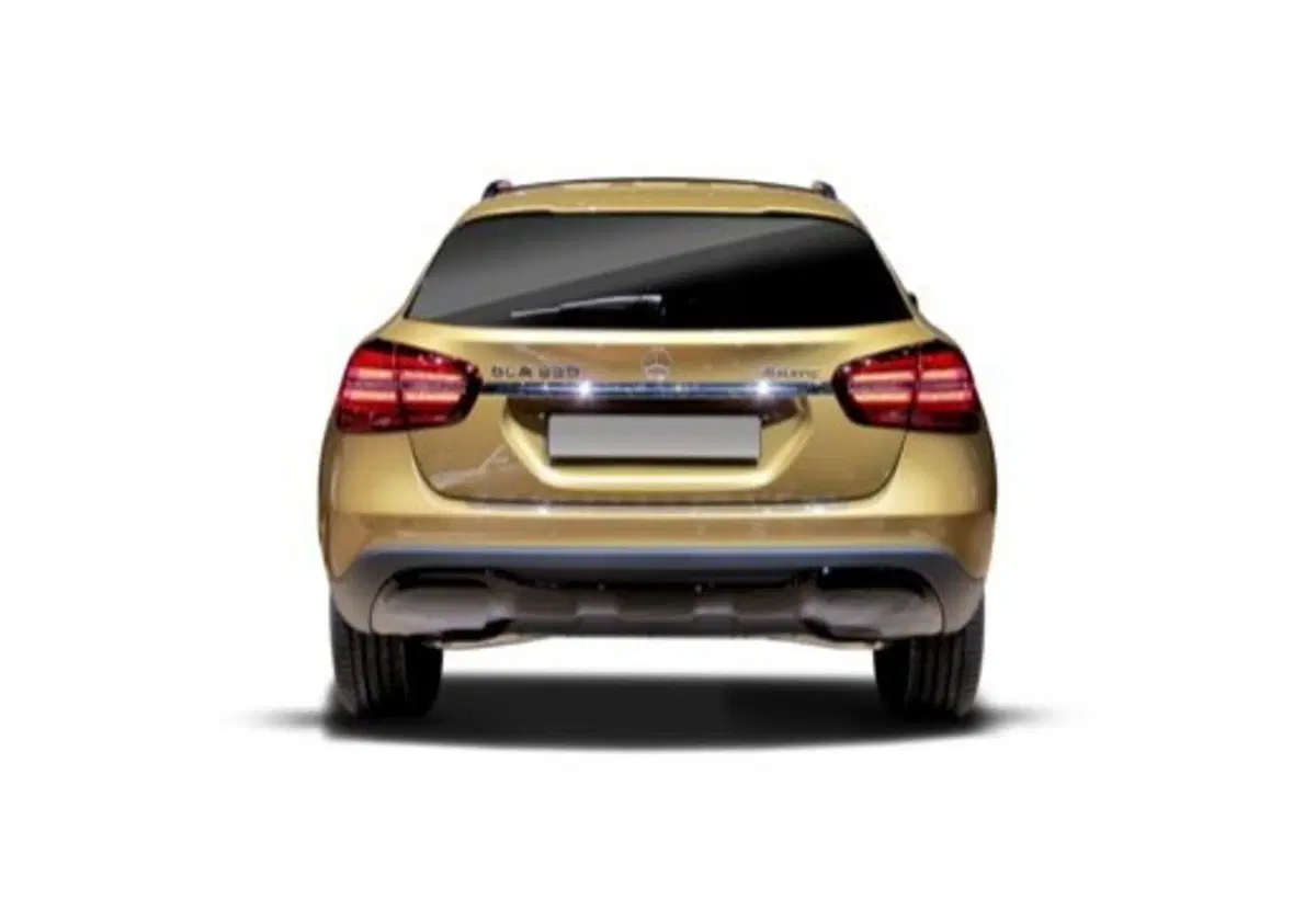 Mercedes-Benz GLA SUV usata a Rimini (14)