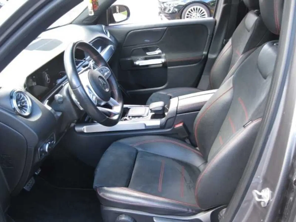 Mercedes-Benz GLB usata a Caserta (6)