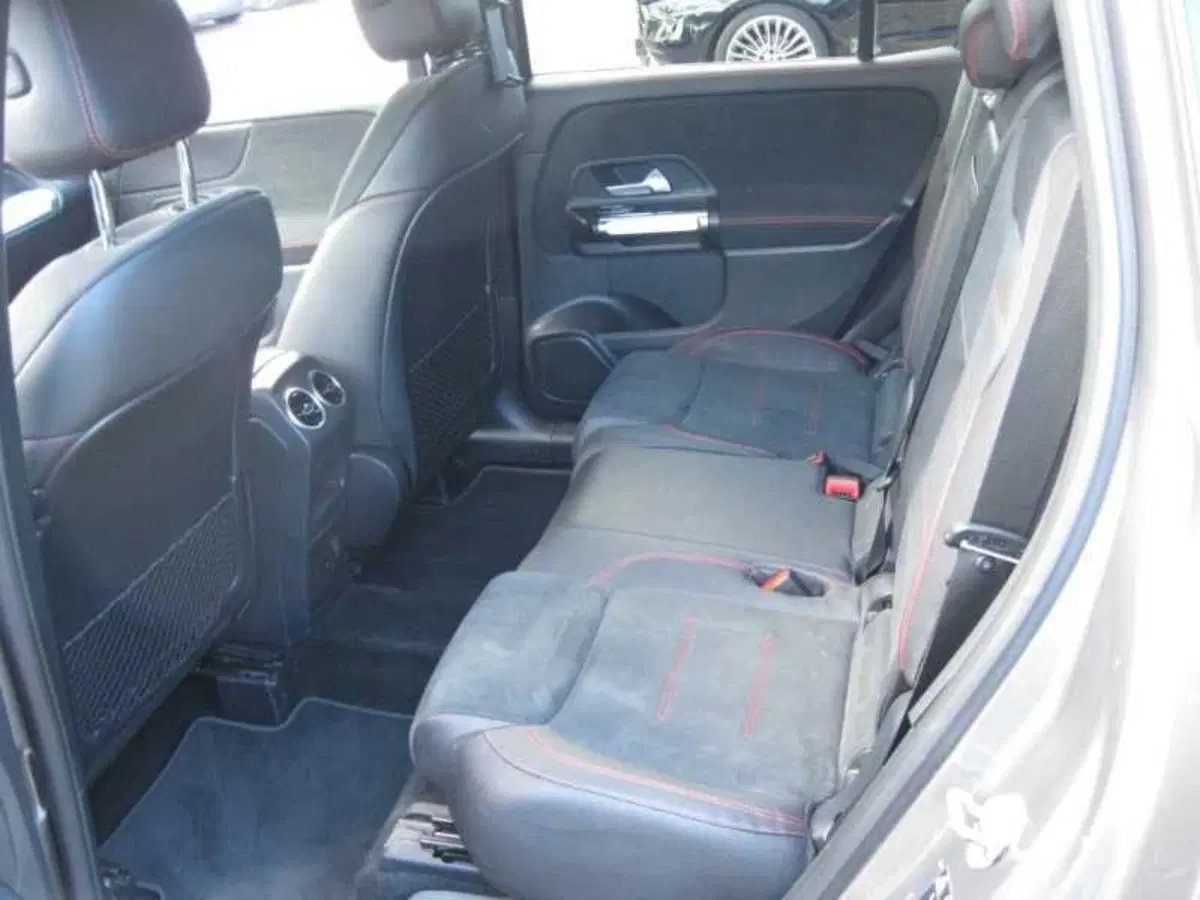 Mercedes-Benz GLB usata a Caserta (9)