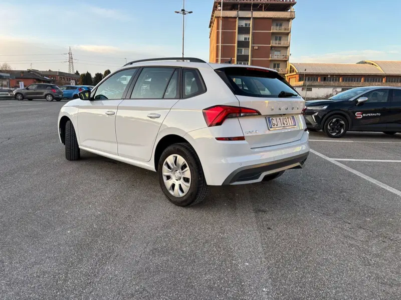 Skoda Kamiq usata a Vercelli (5)