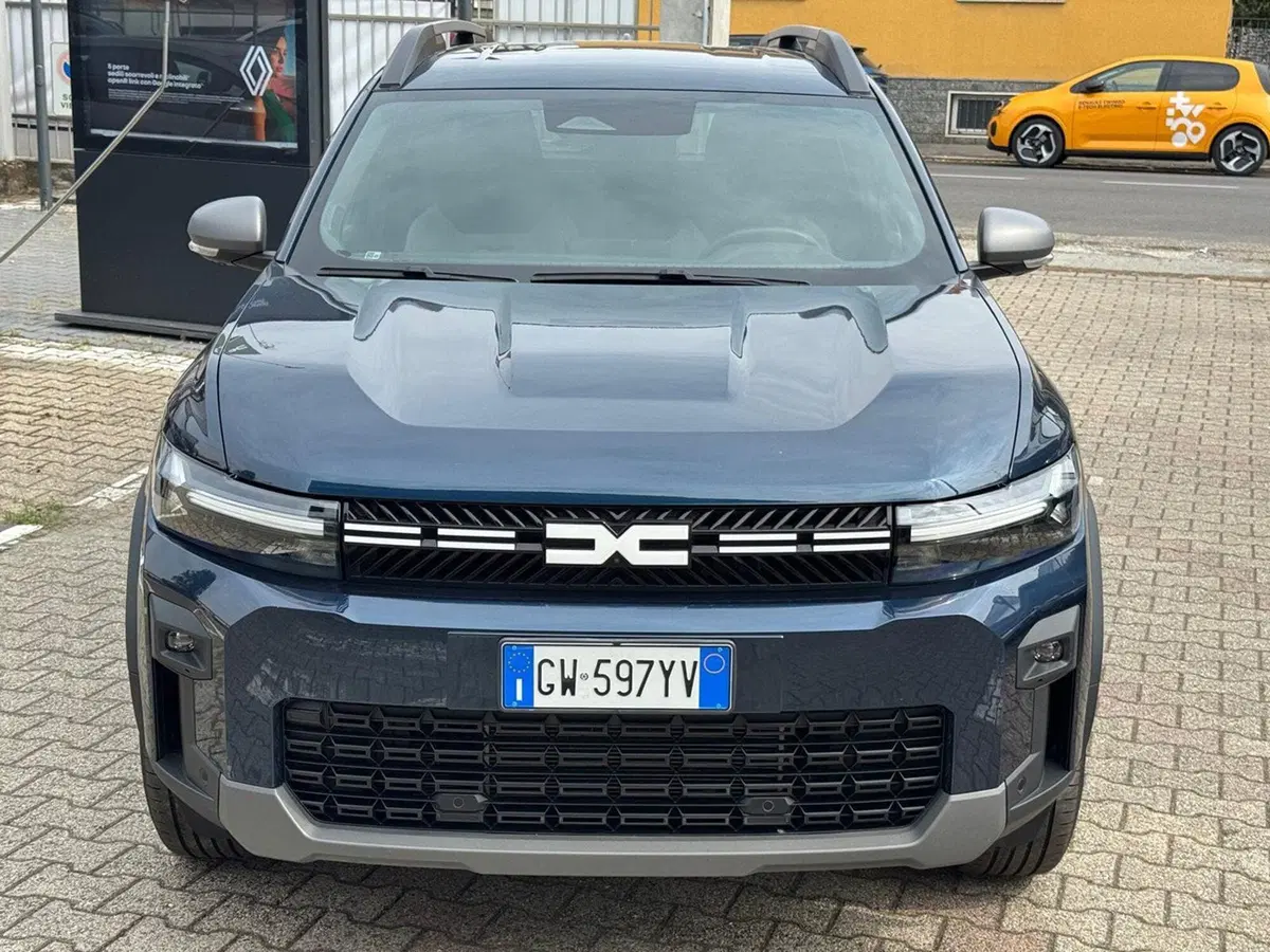 Dacia Bigster usata a Pavia (12)