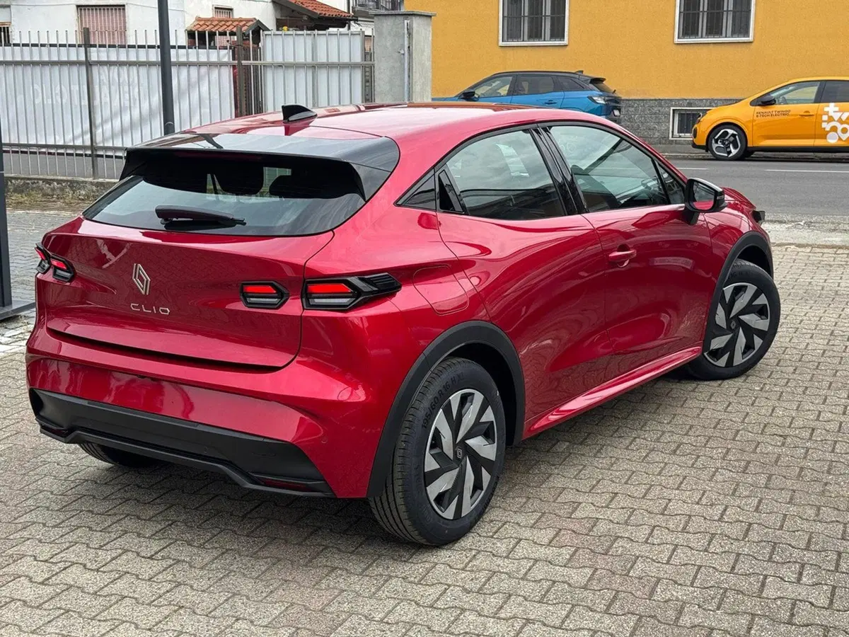 Renault Clio nuova a Pavia (4)