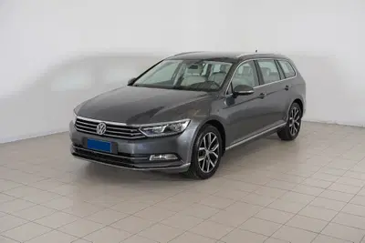 Volkswagen Passat Variant 2.0 TDI Highline BlueMotion Technology del 2015 usata a Citta' della Pieve