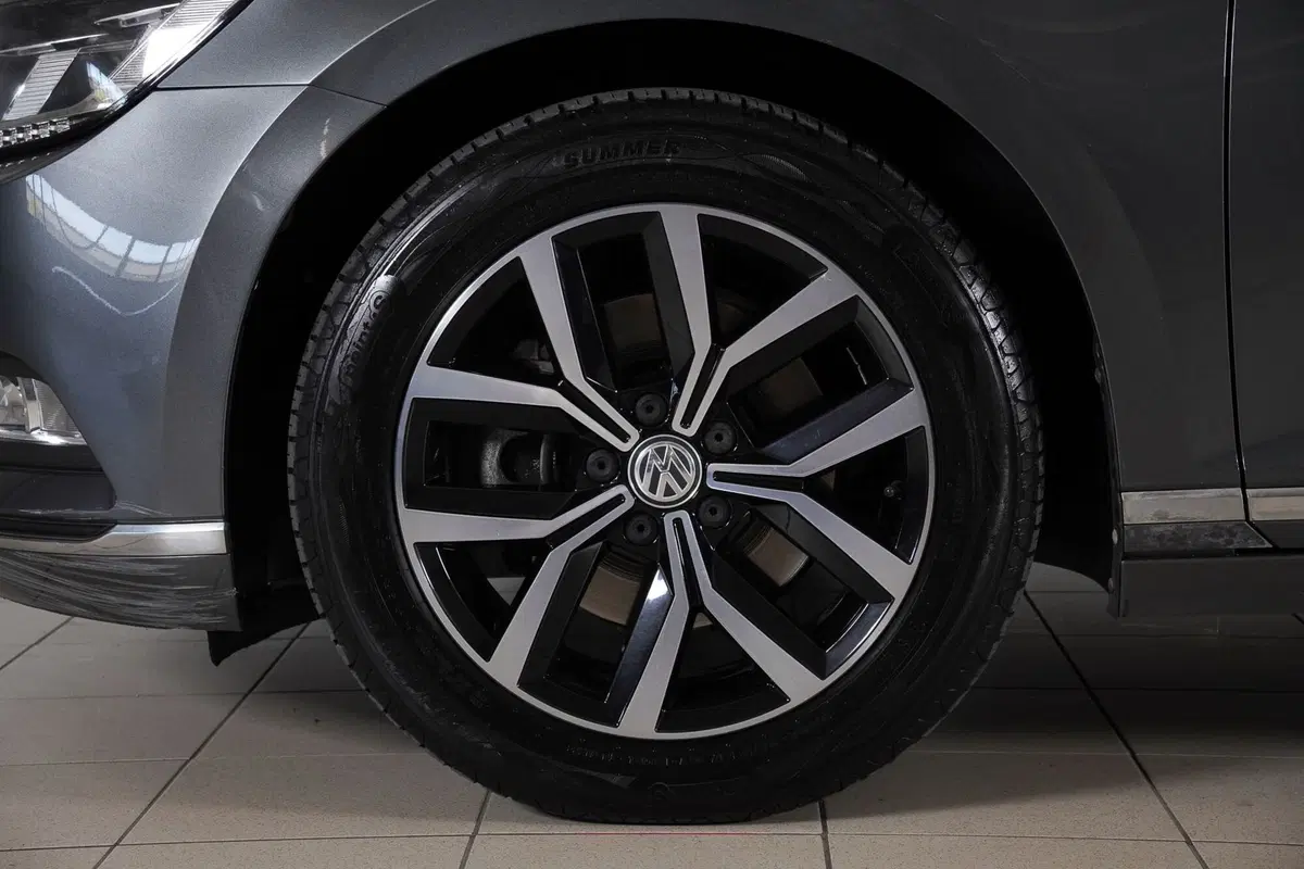 Volkswagen Passat Variant usata a Perugia (6)