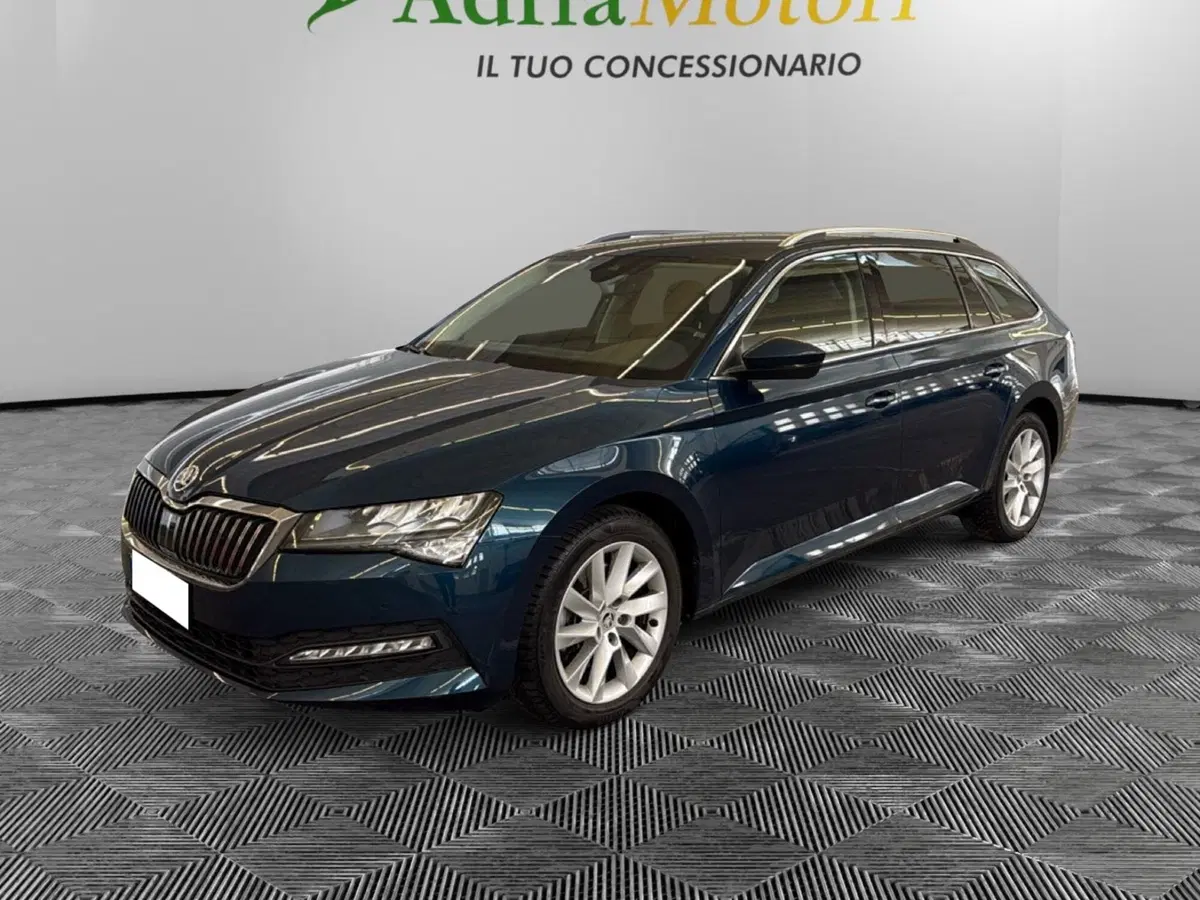 Skoda Superb Station Wagon usata a Pordenone
