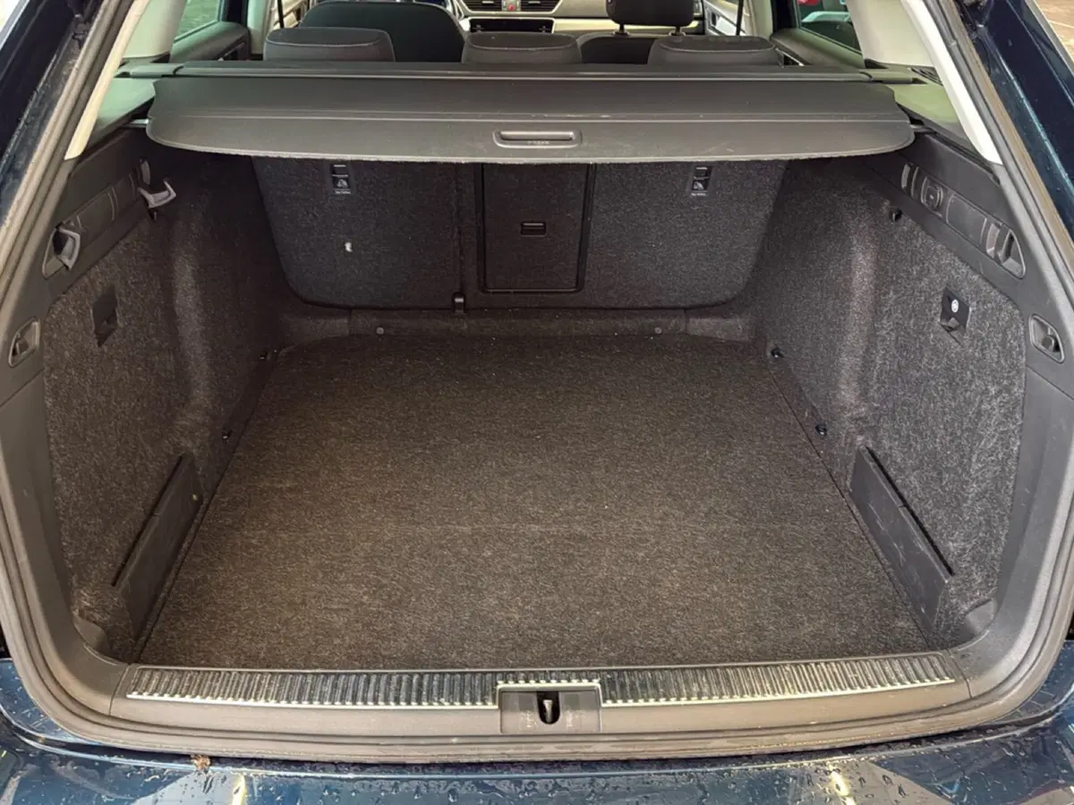 Skoda Superb Station Wagon usata a Pordenone (10)