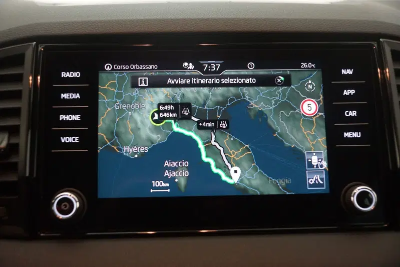 Skoda Karoq usata a Torino (17)