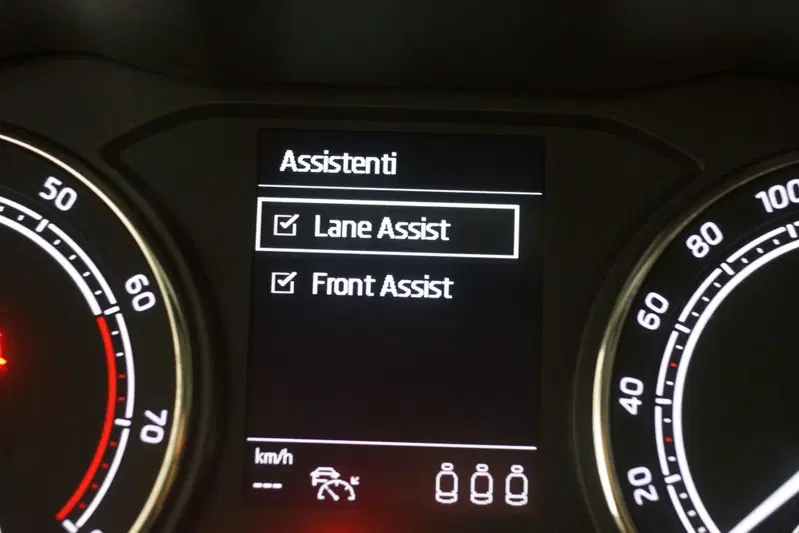 Skoda Kamiq usata a Torino (16)