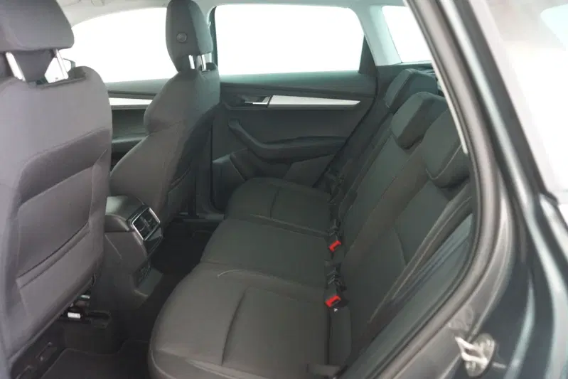 Skoda Karoq usata a Torino (8)