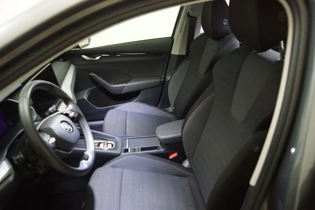 Skoda Octavia Station Wagon usata a Torino (9)