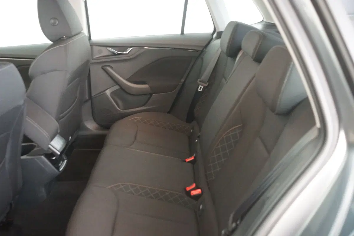Skoda Kamiq usata a Torino (8)