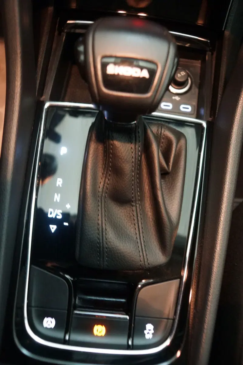 Skoda Karoq usata a Torino (16)