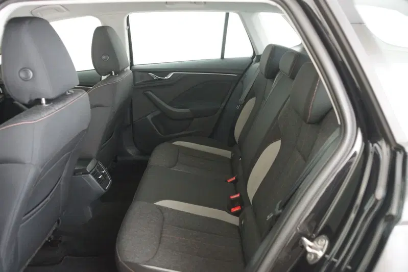 Skoda Kamiq usata a Torino (8)
