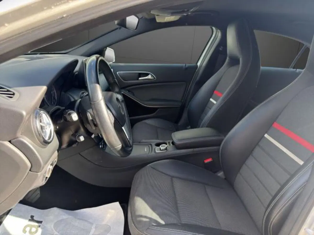 Mercedes-Benz Classe A usata a Milano (10)