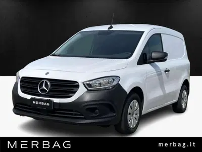 Mercedes-Benz Citan 112 cdi furgone Long Select auto del 2023 usata a Lainate