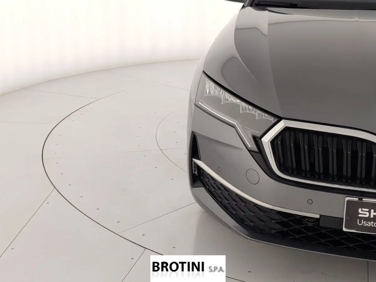 Skoda Octavia Station Wagon usata a Massa-Carrara (5)