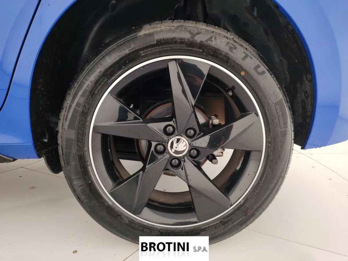 Skoda Kamiq usata a Massa-Carrara (6)