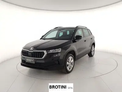 Skoda Karoq 1.0 tsi Executive 115cv del 2024 usata a Massa