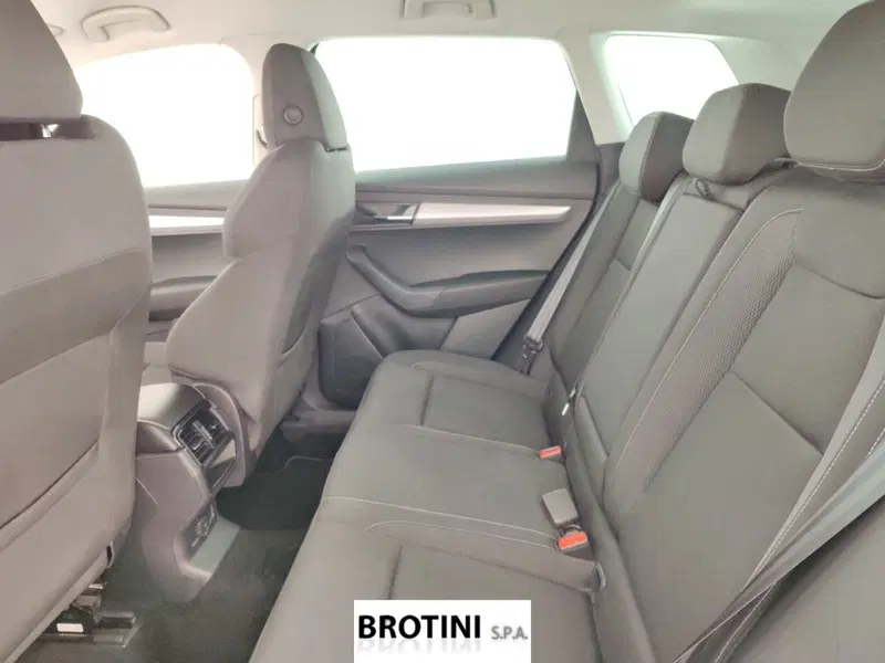 Skoda Karoq usata a Massa-Carrara (10)