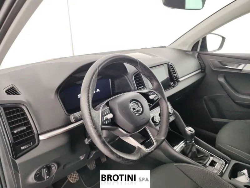 Skoda Karoq usata a Massa-Carrara (8)