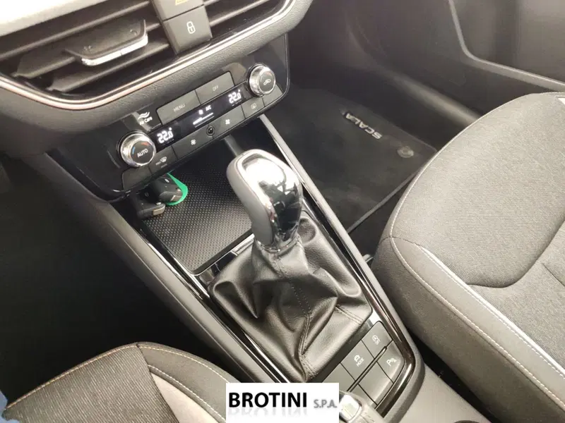 Skoda Scala nuova a Massa-Carrara (15)
