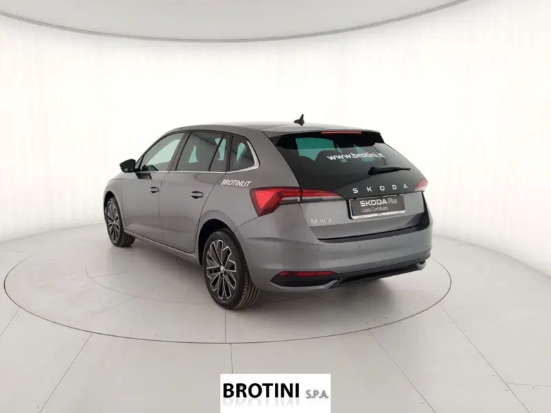 Skoda Scala nuova a Massa-Carrara (2)