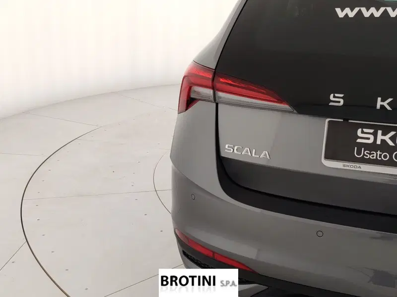 Skoda Scala nuova a Massa-Carrara (5)