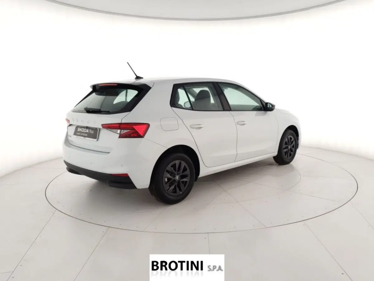 Skoda Fabia nuova a Massa-Carrara (3)